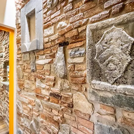 Pop Tower Апартаменты *